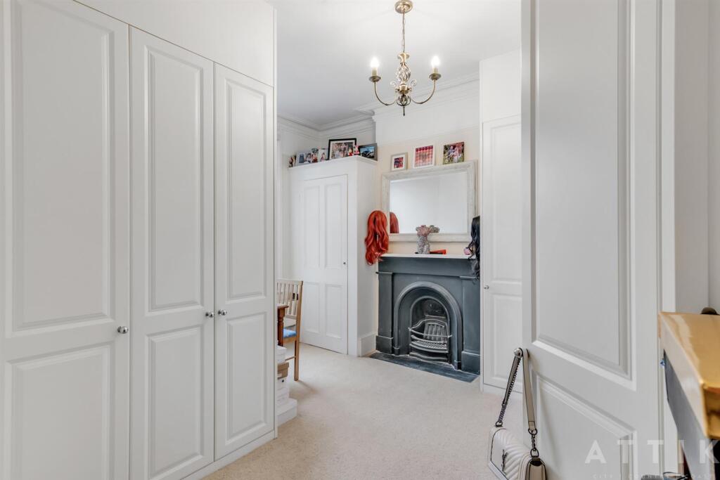 Attik 5, Stradbroke Road Gorleston, NR31 7AQ (22).