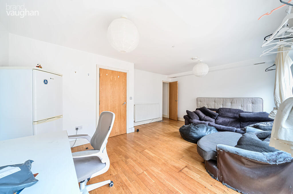 cc2d4007-7828-4c4...