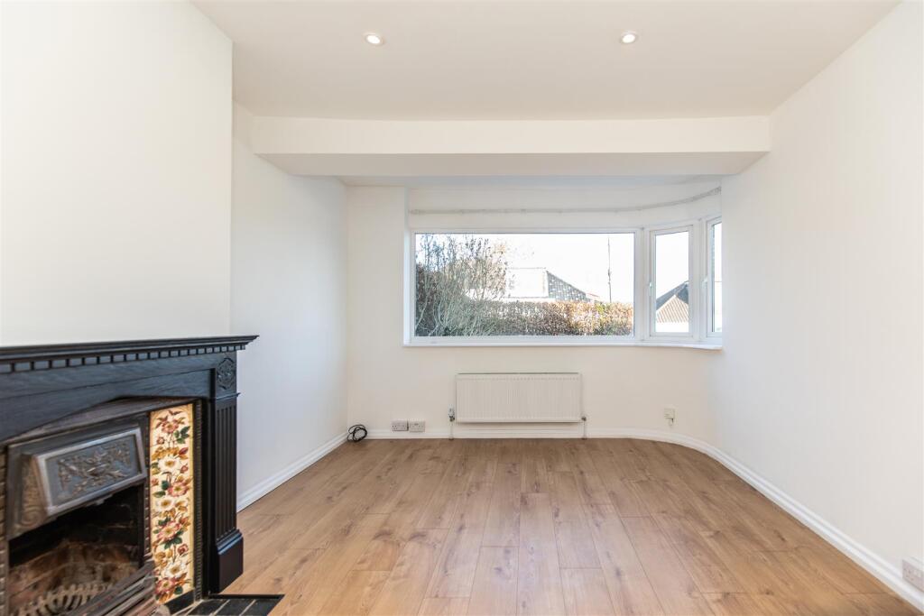 Bedroom / Living Room
