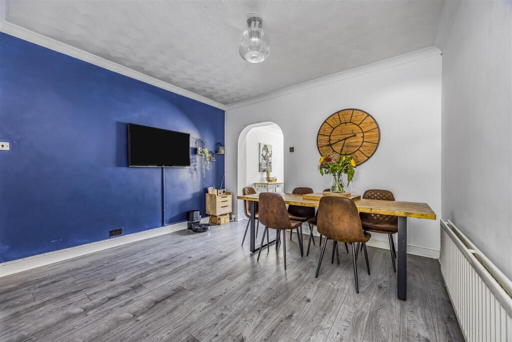 194 Newcome Road, Fratton-PorticoMarketing-SoldBy-