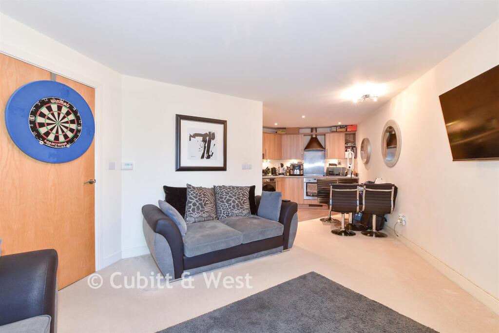 Kitchen/Lounge/ Dining Room