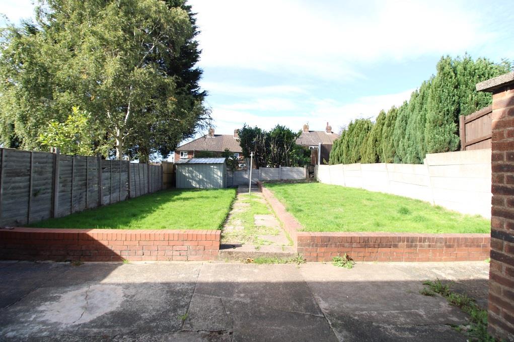 REAR GARDEN.jpg