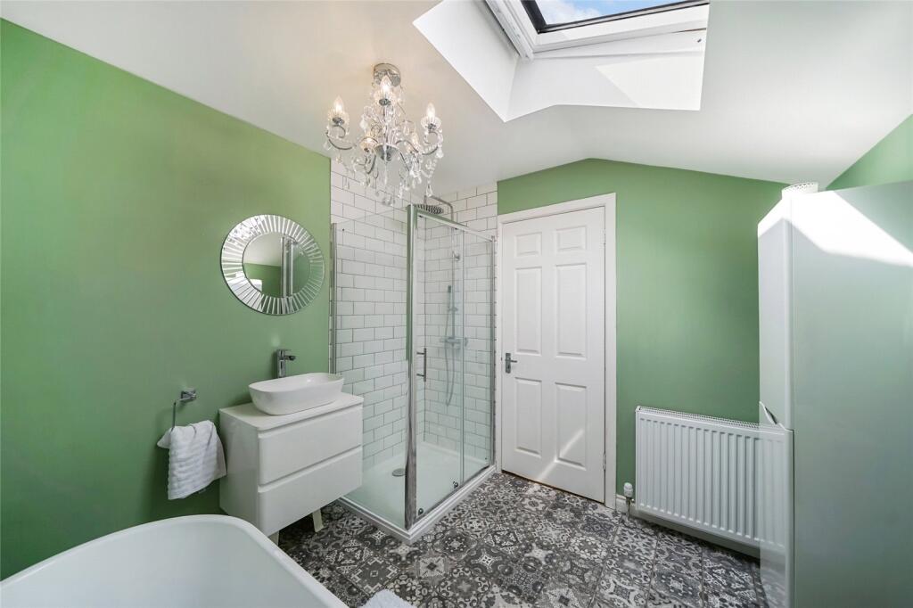 Ensuite
