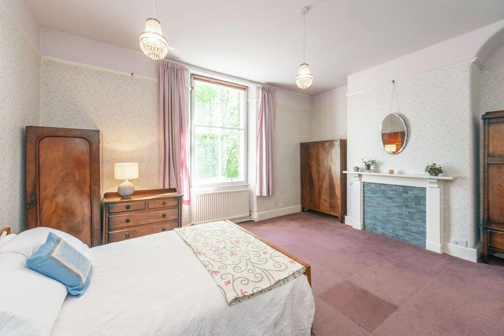 BEDROOMS, BATHROOMS AND W/Cs