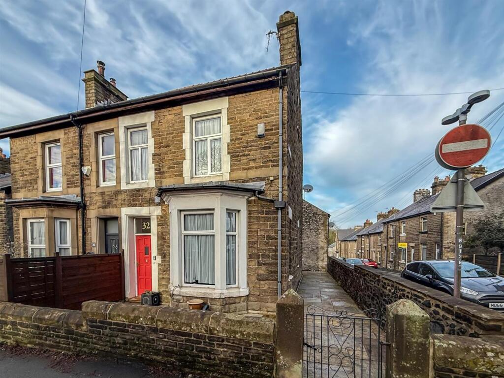 WhatsApp Image 2025-12-17 at 15.57.48.jpeg