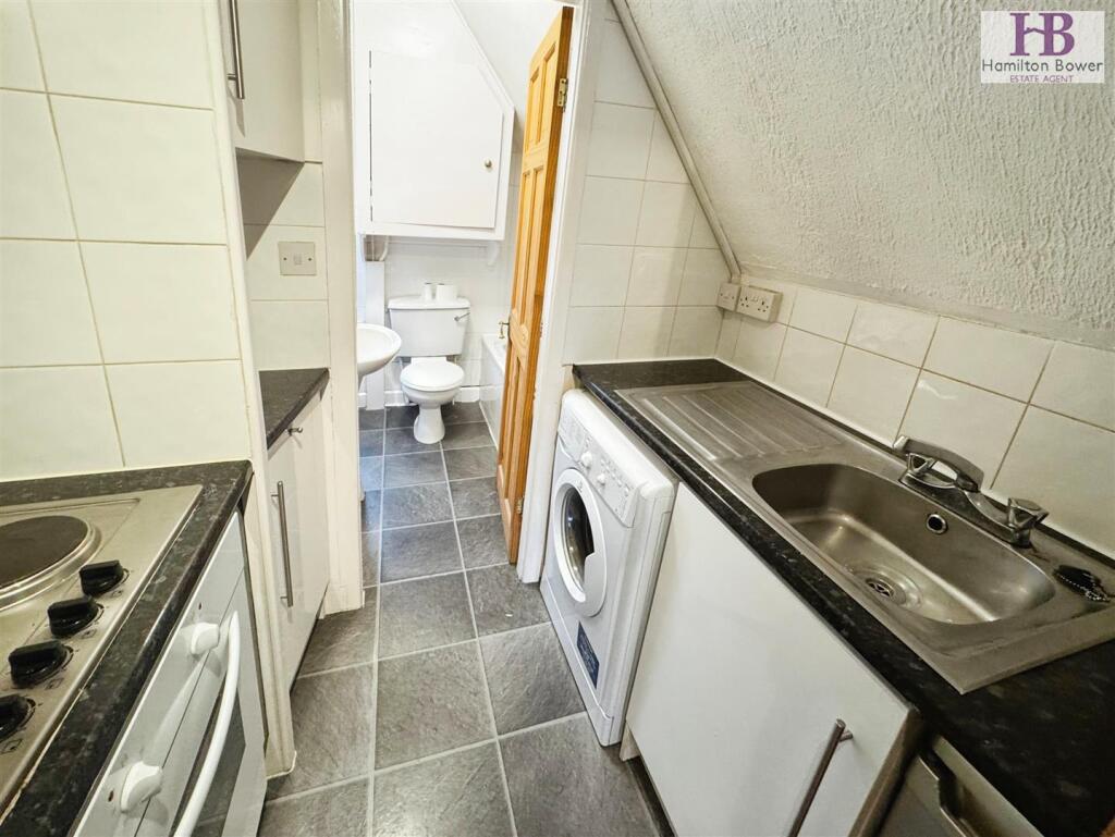 548c8f10-Fl2105LeedsRoad7.jpg