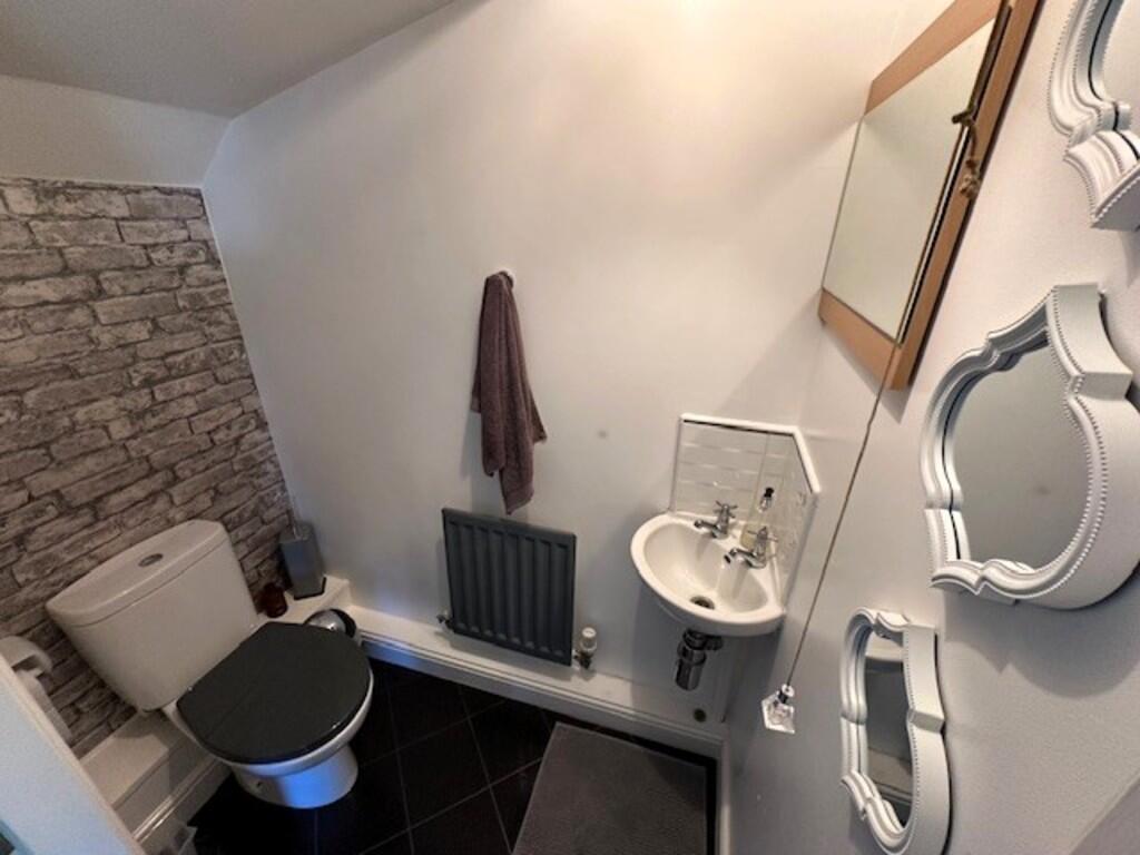 GROUND-FLOOR WC