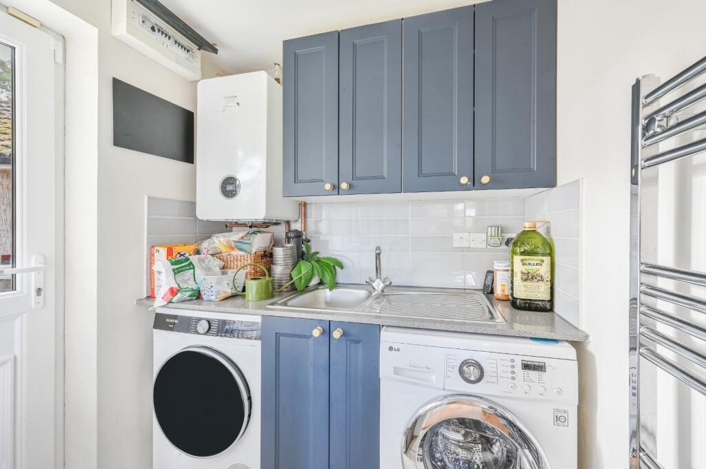 ELMWOOD DRIVEWAY (25).jpg