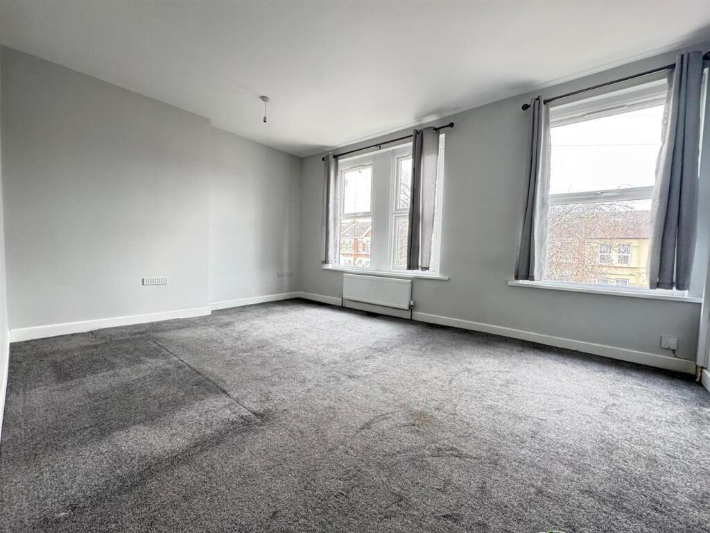 IMG-20250925-WA00...