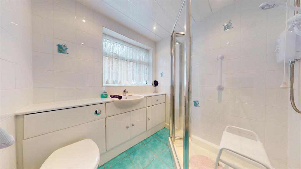Woolacombe Avenue Shower Room