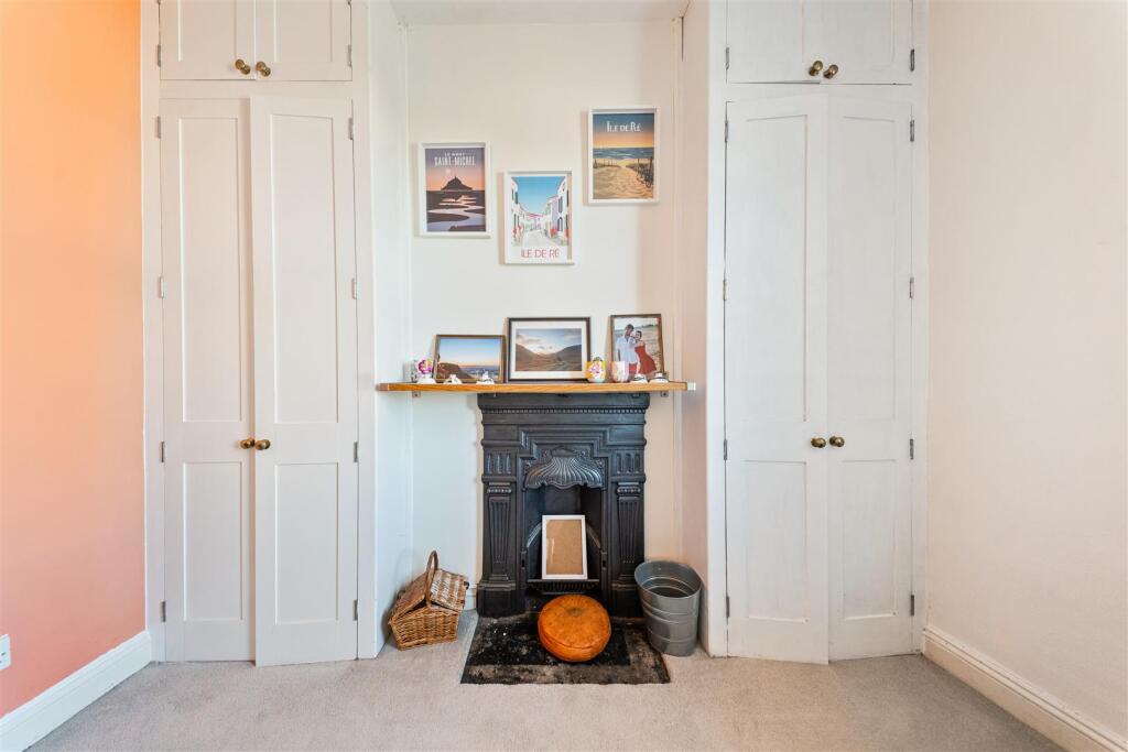 23 Greville Street83.jpg