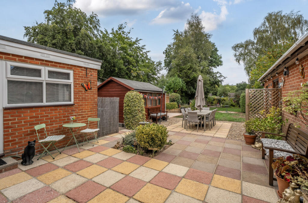 1339828-28-68a744...