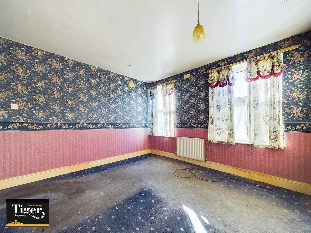 CAM02176G0-PR0471...