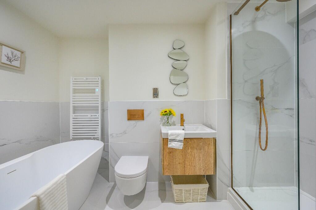 Master ensuite