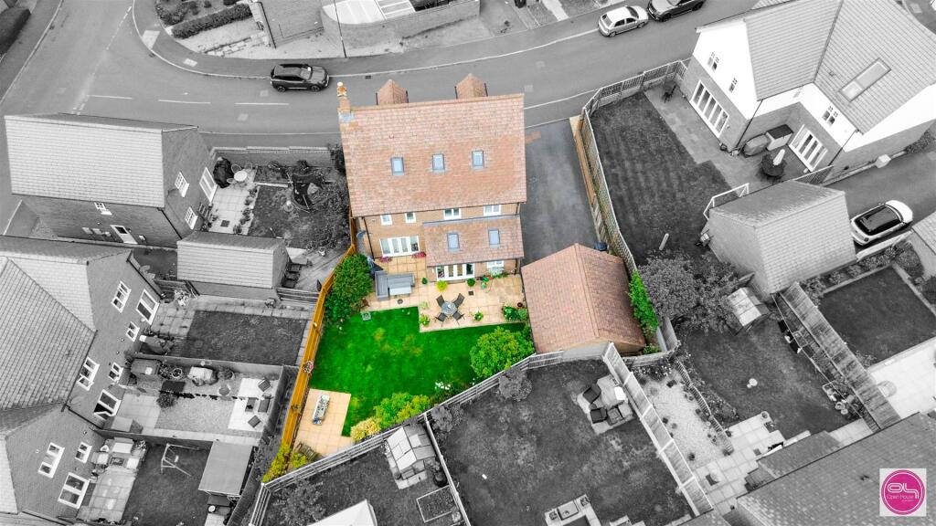 Henley Grove (8).jpg