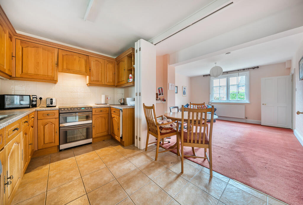 1387382-11-693188...