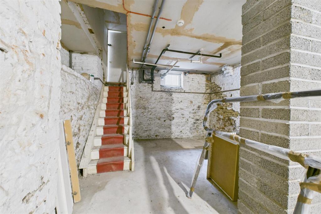 11 Osborne Villas, Kingsdown, Bristol BS2 8BP | Fr