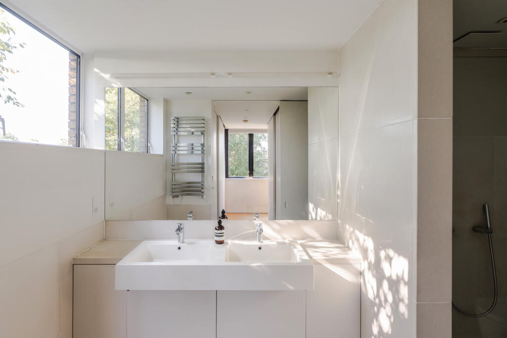 313793 - Feversham House-11.jpeg