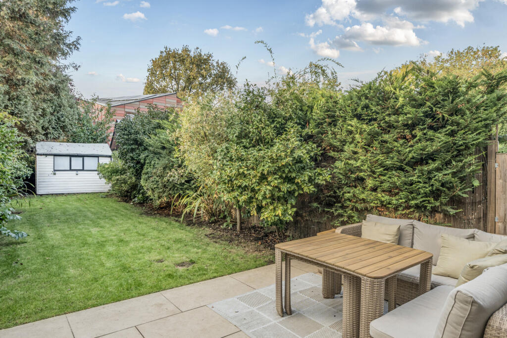 1363476-4-68e7dbd...