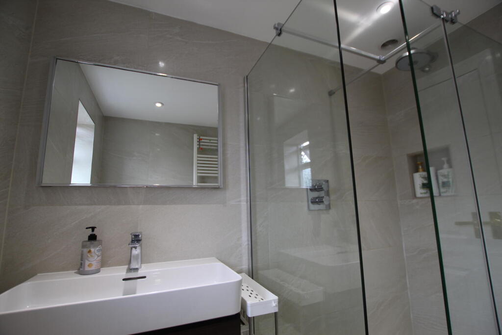 Bathroom alt