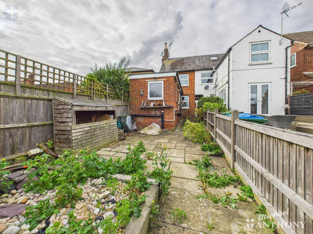 CAM03852G0-PR0455-STILL004-thumbnail-h750-70