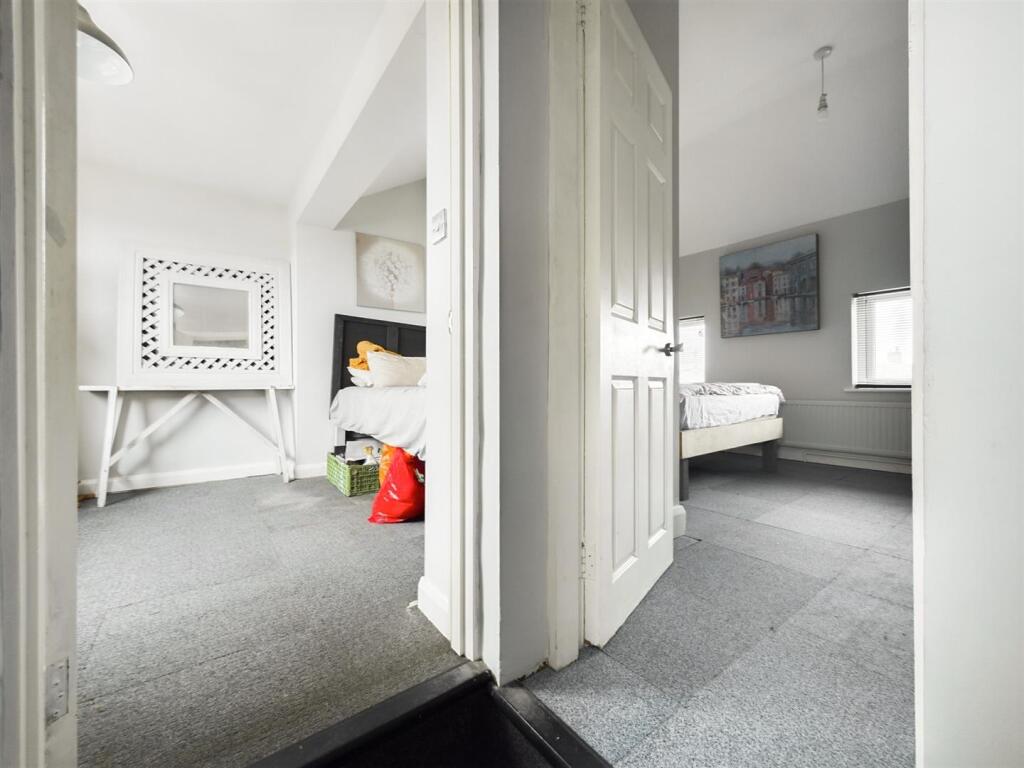 46 Windsor Bank  (20).jpg