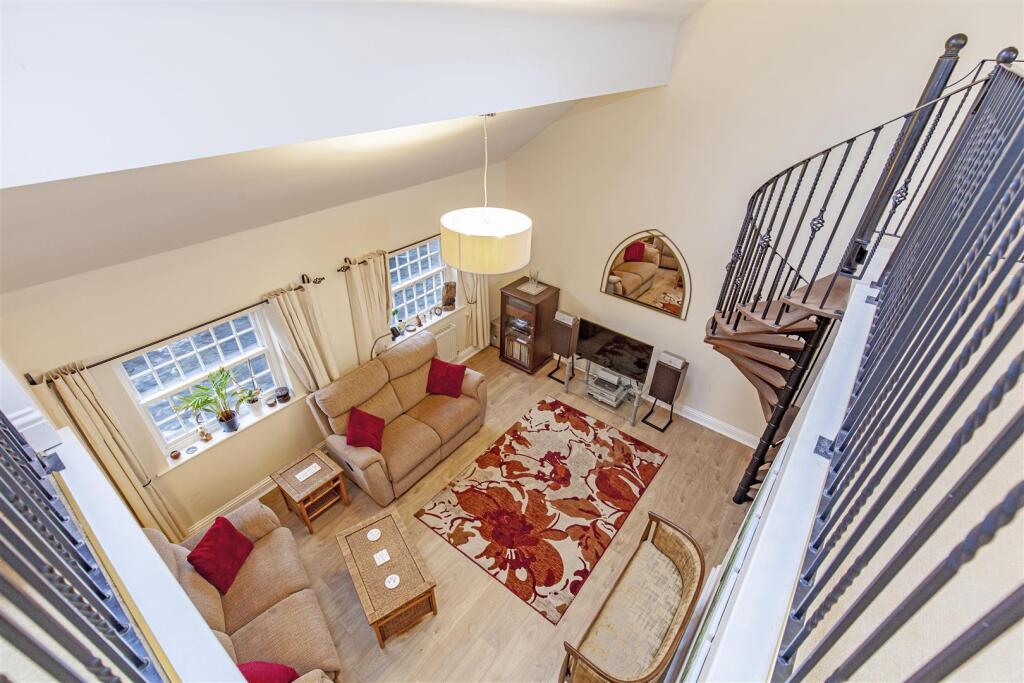 Reception Room-6.jpg
