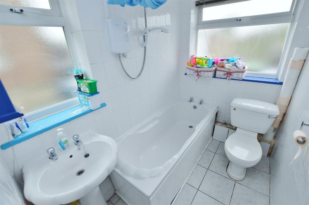 BATHROOM: