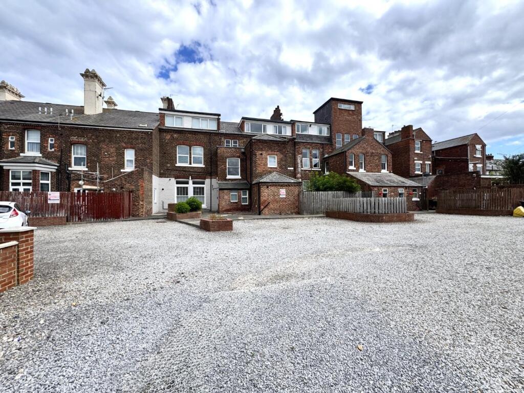 REAR ACCESS &amp; PARKING