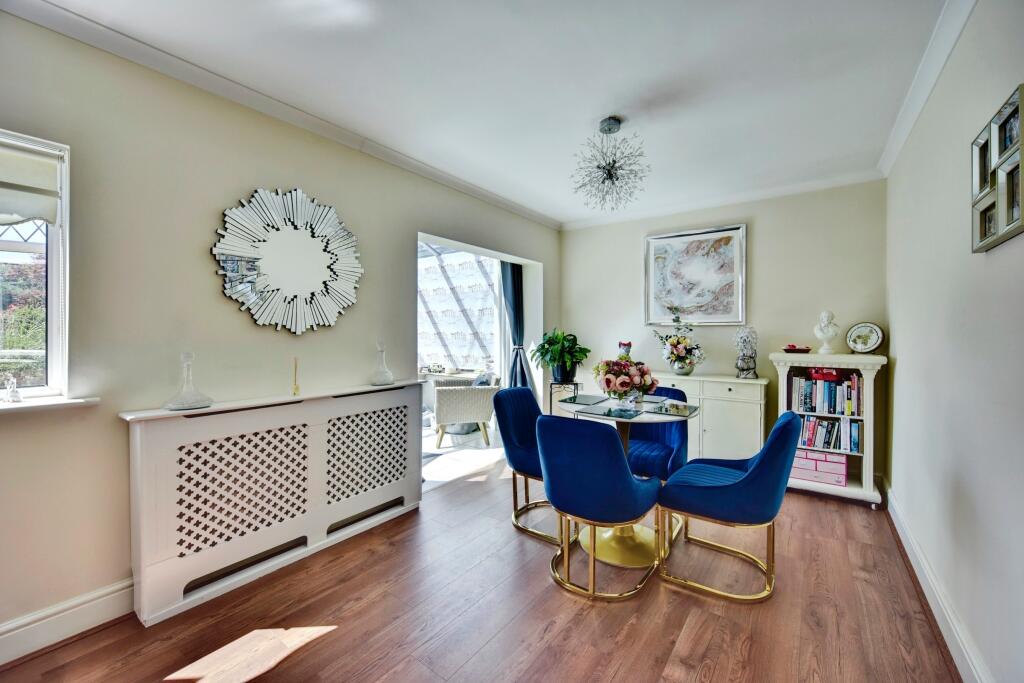 Open Plan Dining Area