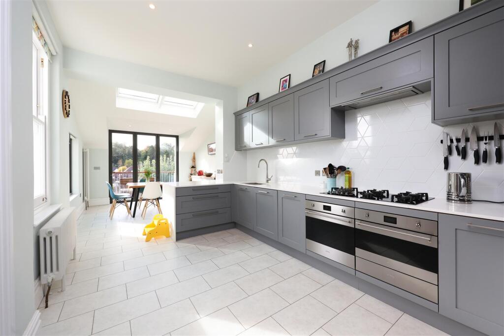 44 Logan Road 9.JPG