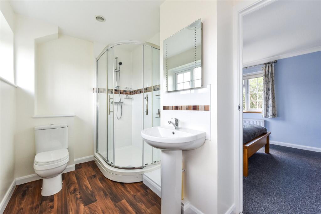 Ensuite