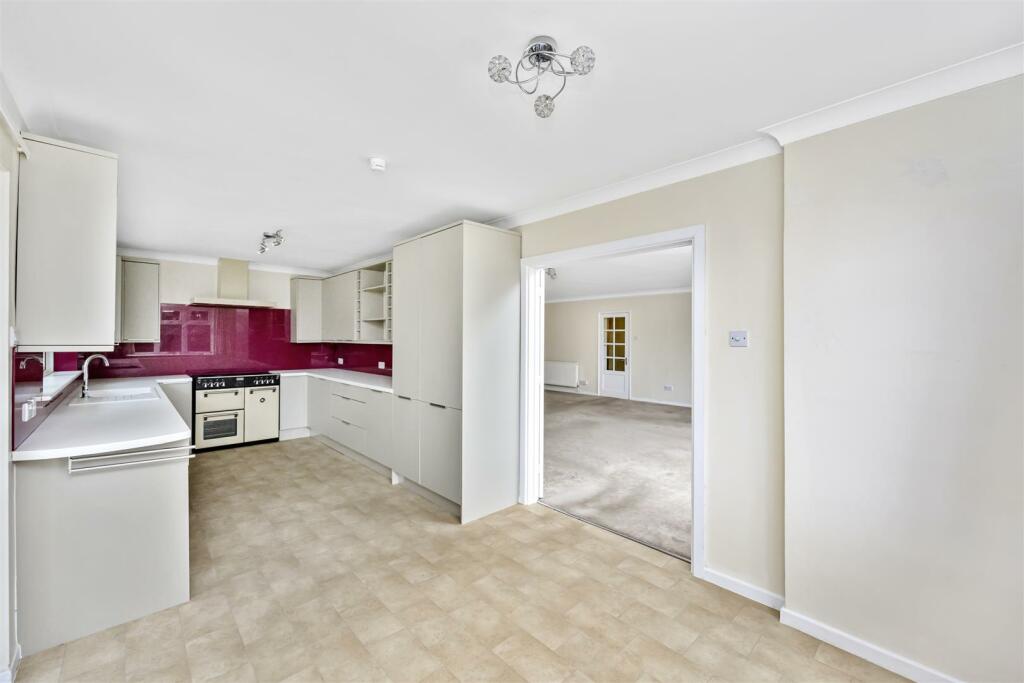 Cemmaes Meadow_022.jpg