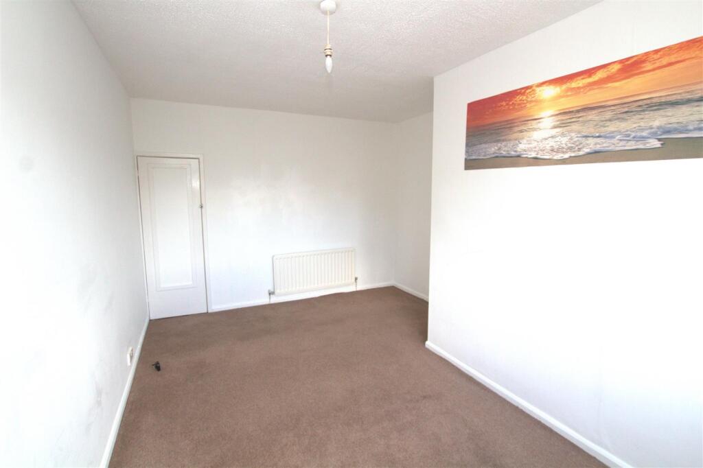 74 Hershall Bedroom2.jpg