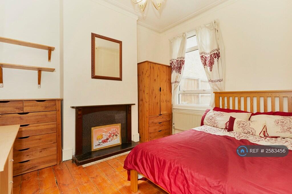 Lower Double Room