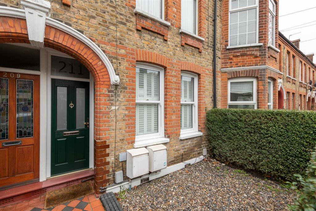 Brettenham Road, E17