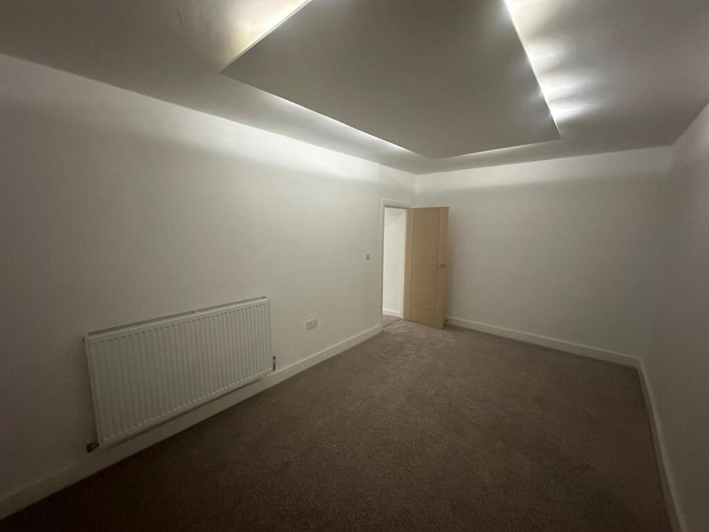 Lounge.jpg