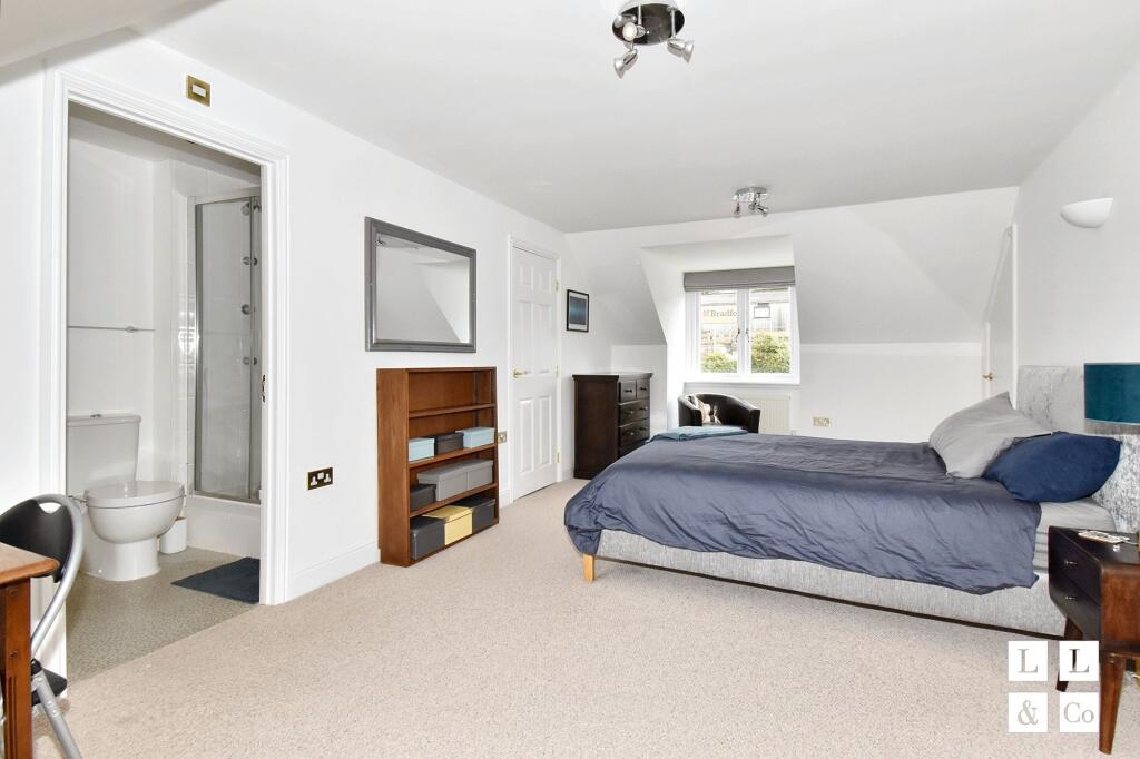 Bedroom suite