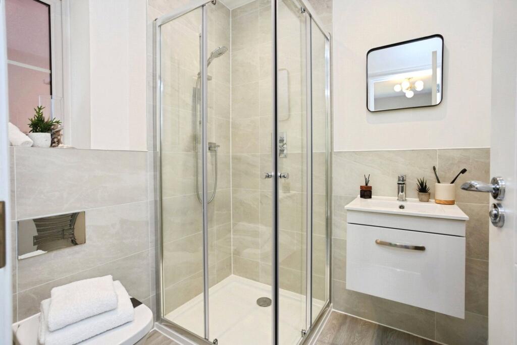 Bedroom Two Ensuite