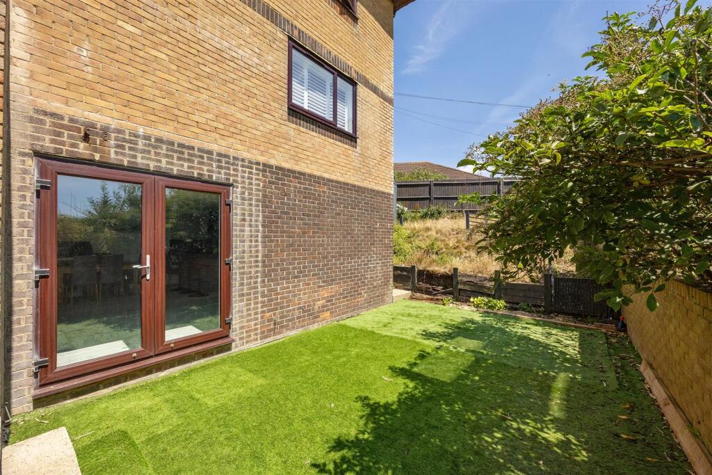 Brighton Road, Pebble View, 2-020.jpg