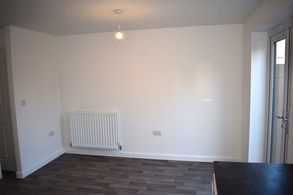 Dining Area.JPG