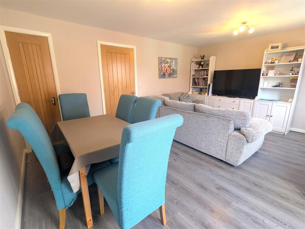 Living &amp; Dining Room