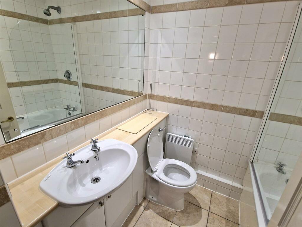 Ensuite