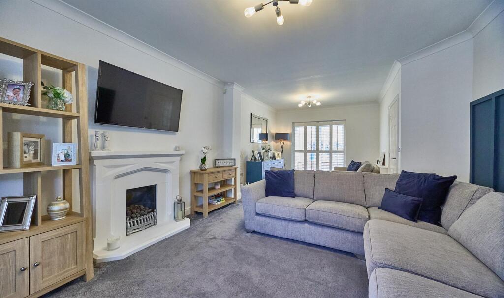 Large Family Lounge
