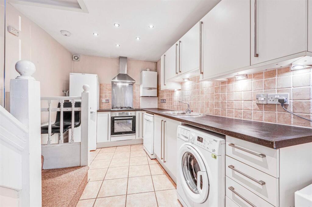 Coach Yard Mews, Finsbury Park