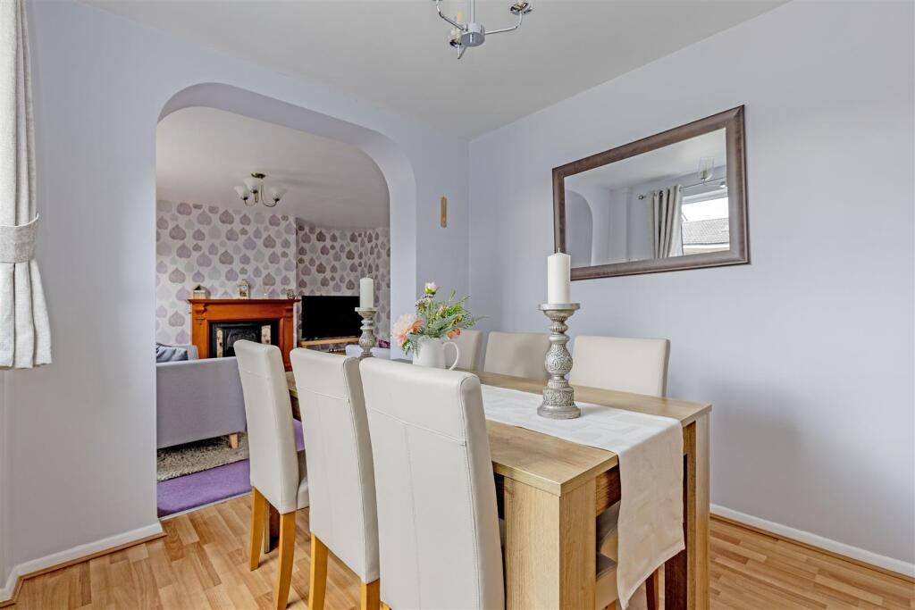 Dining Room-1.jpg