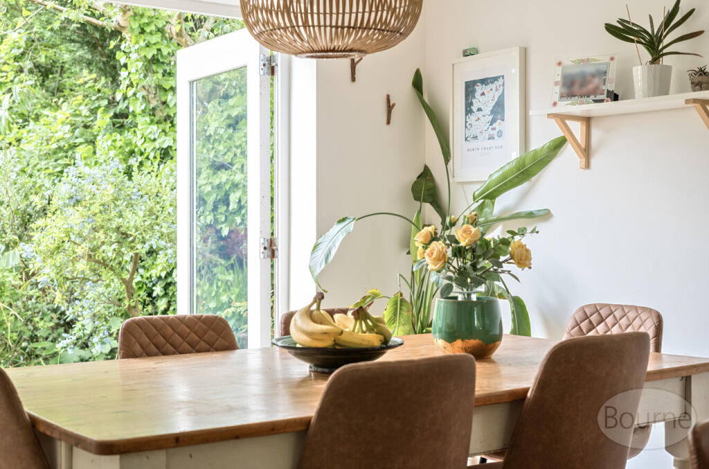 ca934c01-281c-444...