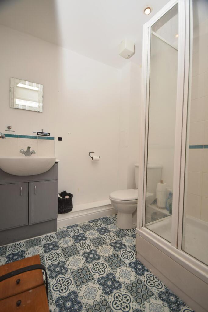 En Suite Bathroom