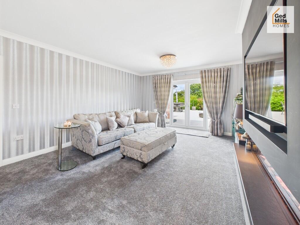 CAM04261G0-PR0070...