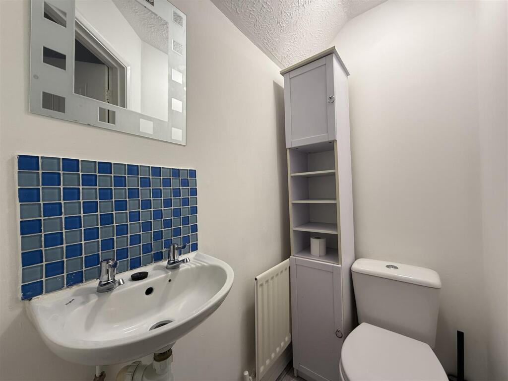 DOWNSTAIRS CLOAKROOM